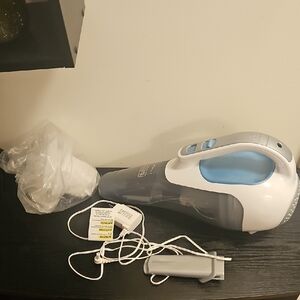 Black & Decker Blue and White Handheld Vacuum